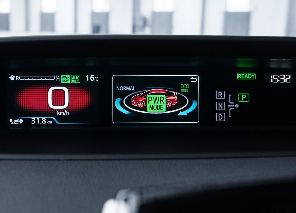 TOYOTA PRIUS PLUG-IN HYBRID, foto 115