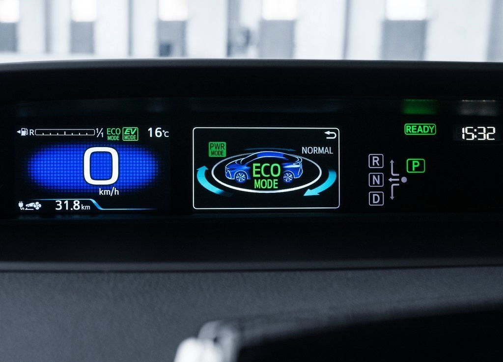 TOYOTA PRIUS PLUG-IN HYBRID, foto 118