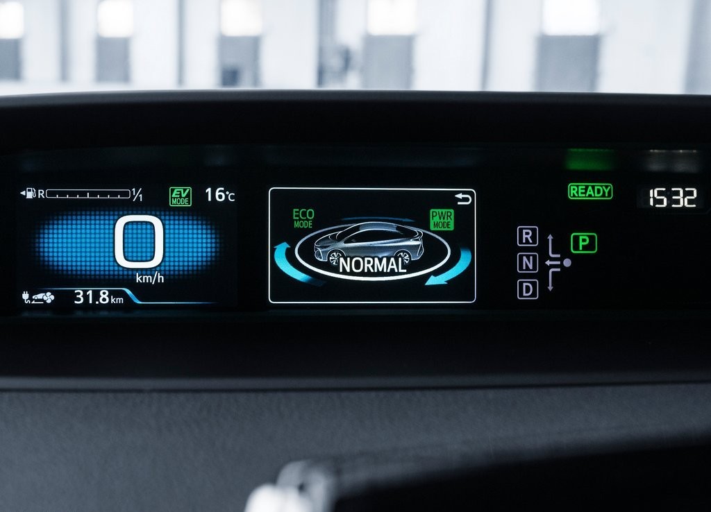 TOYOTA PRIUS PLUG-IN HYBRID, foto 119