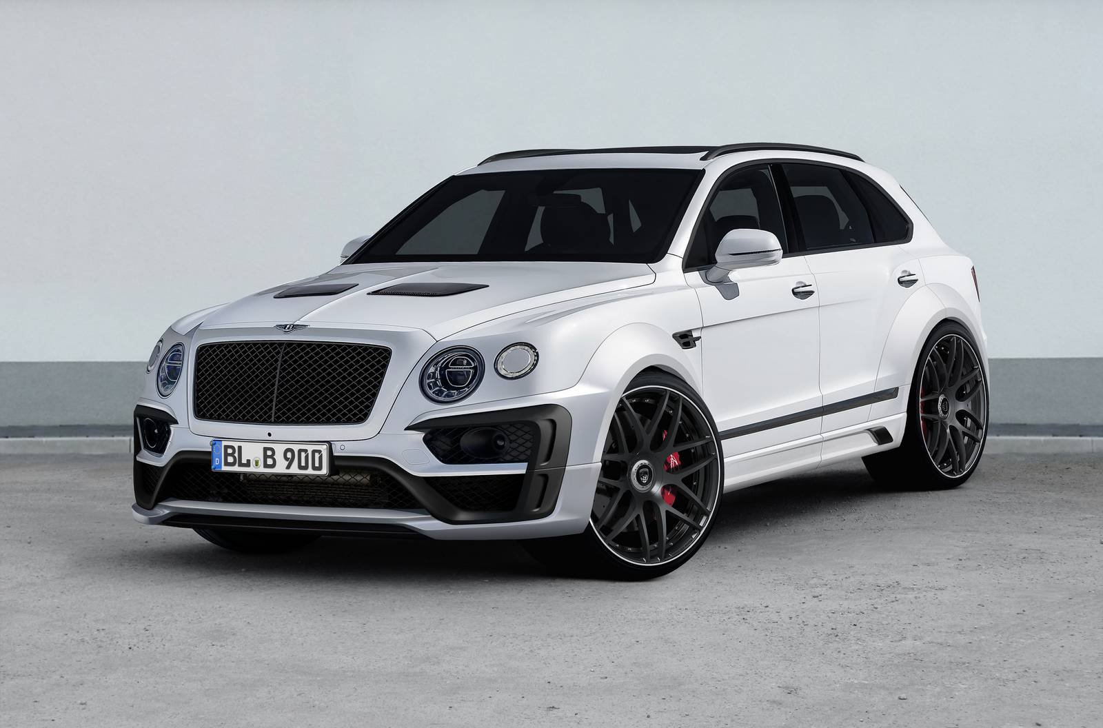 2017 - BENTLEY BENTAYGA BY LUMMA DESIGN, foto 1