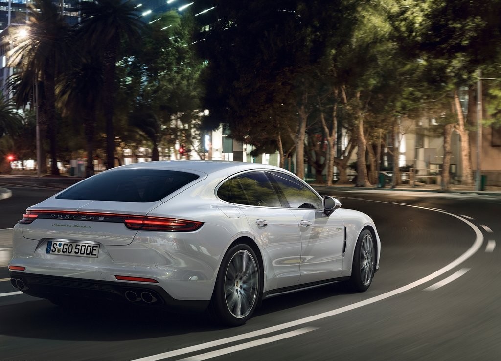 2018 - PORSCHE PANAMERA TURBO S E-HYBRID, foto 32
