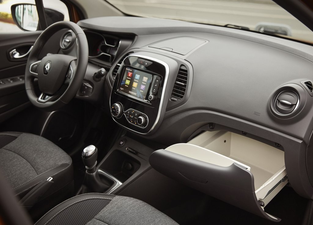 2018 - RENAULT CAPTUR, foto 107