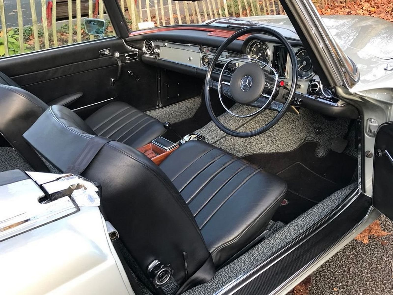 1970 - MERCEDES-BENZ 280 SL UK VERSION, foto 36