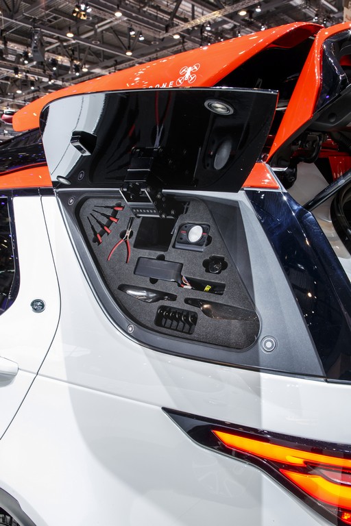 LAND ROVER DISCOVERY 'PROJECT HERO', foto 32