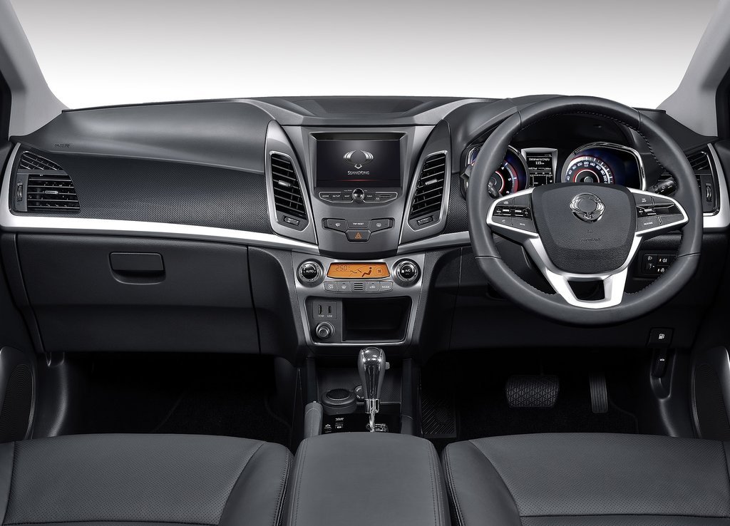 SSANGYONG KORANDO, foto 14