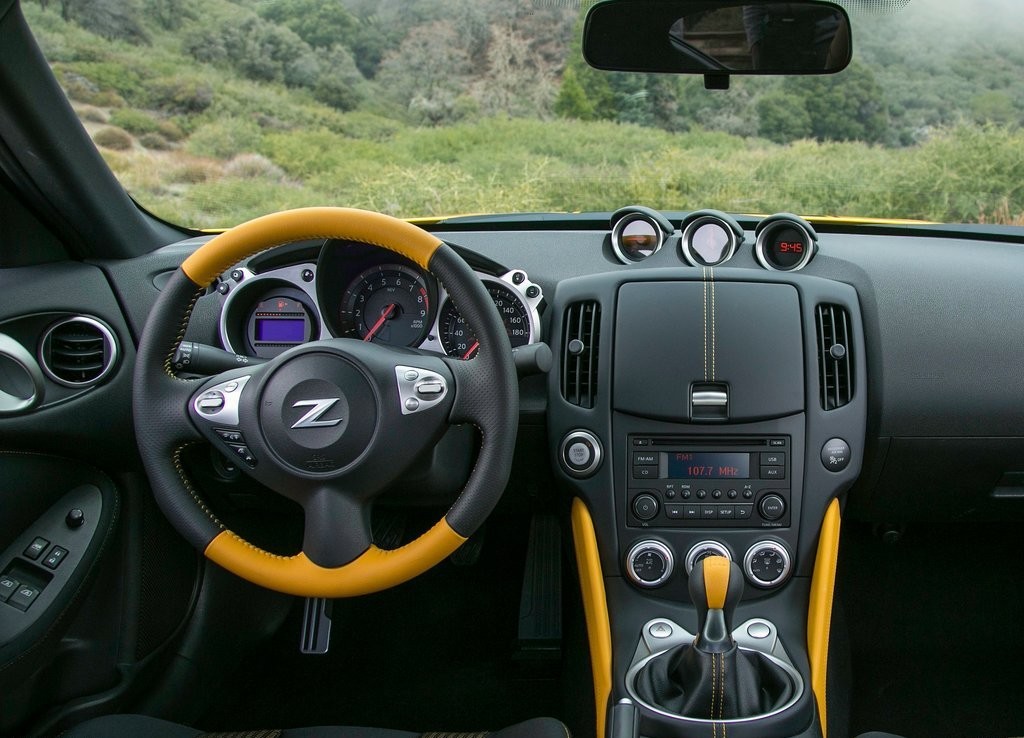 2018 - NISSAN 370Z COUPE HERITAGE EDITION, foto 14