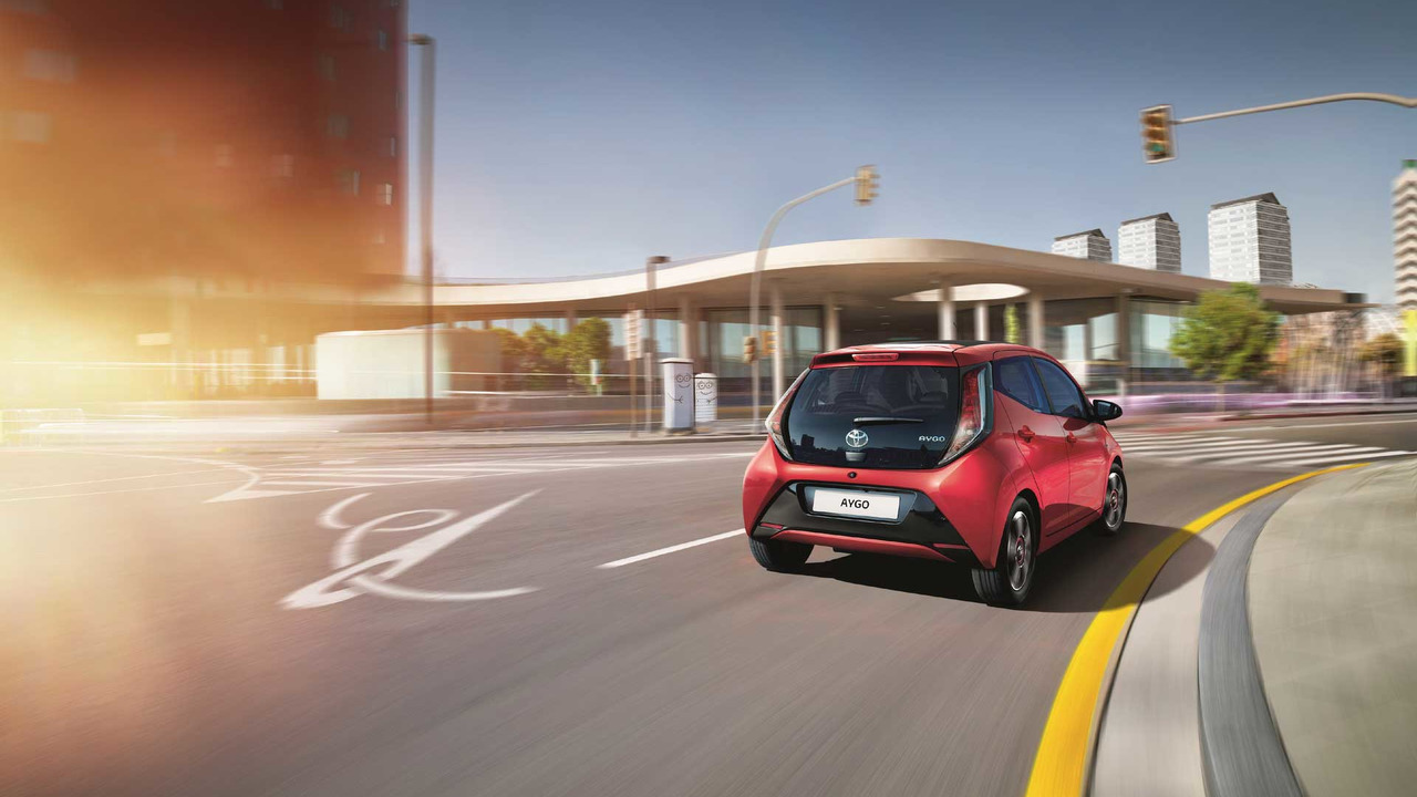 2017 - TOYOTA AYGO X-WAVE & X-SKY, foto 3