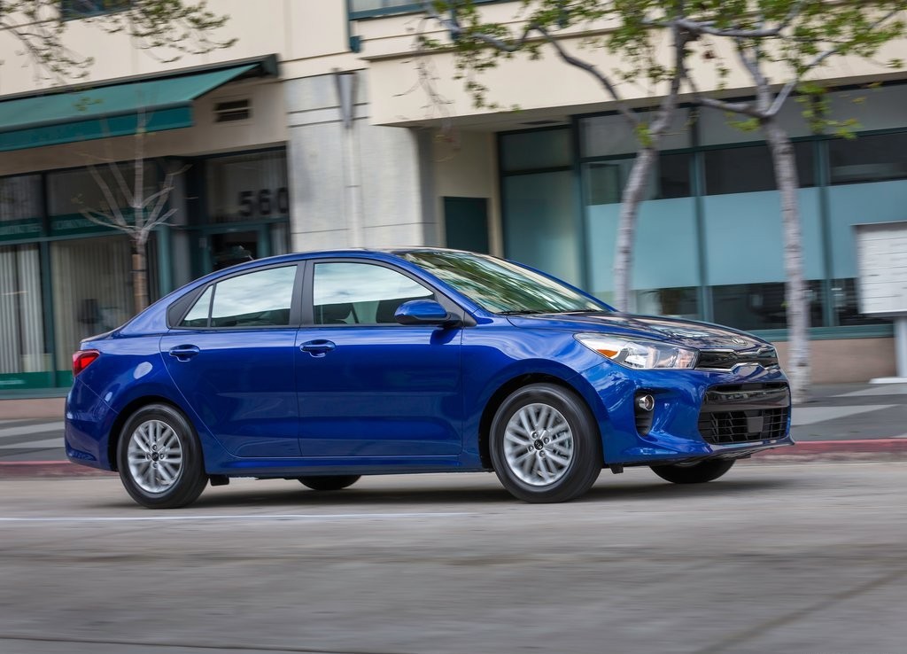 2018 - KIA RIO SEDAN, foto 3