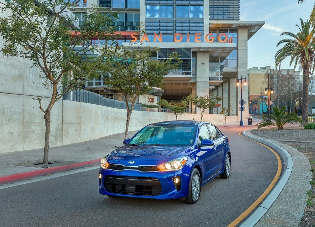 2018 - KIA RIO SEDAN, foto 4