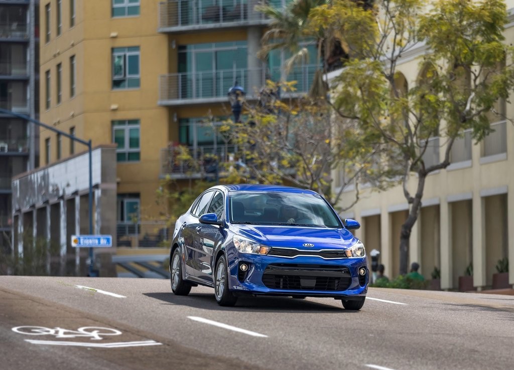 2018 - KIA RIO SEDAN, foto 8