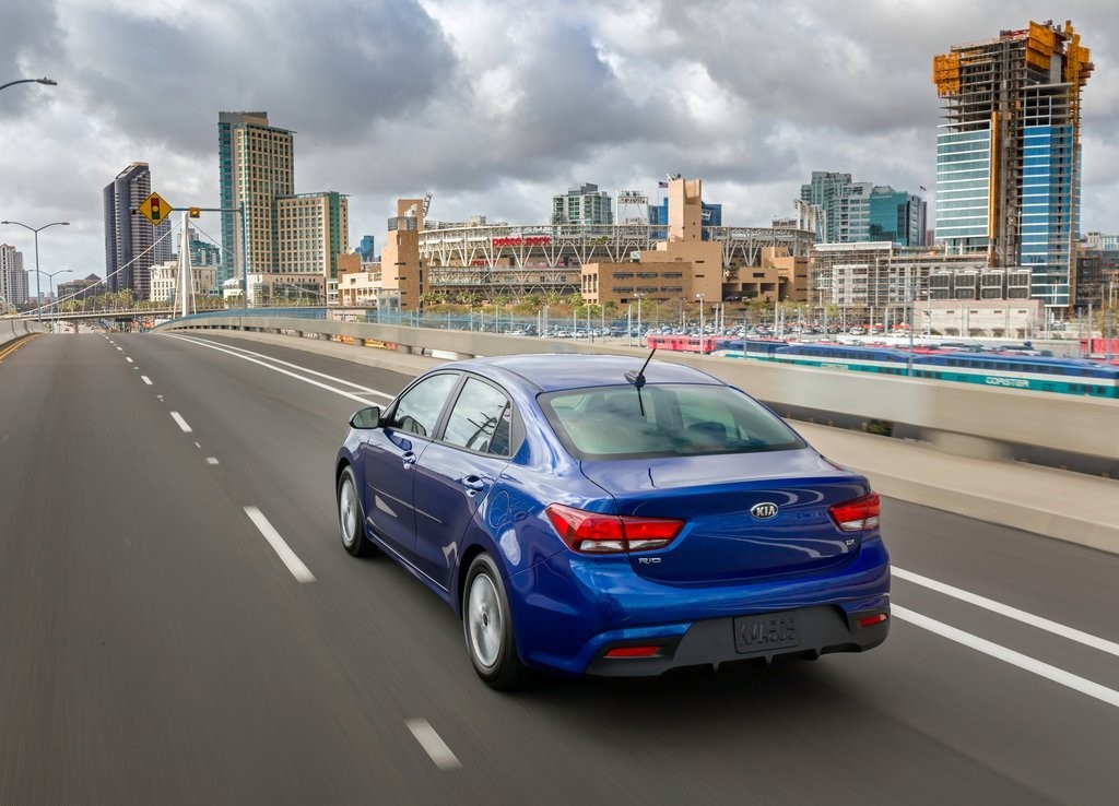 2018 - KIA RIO SEDAN, foto 11