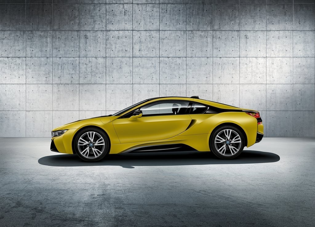 2018 - BMW i8 PROTONIC FROZEN YELLOW EDITION, foto 7