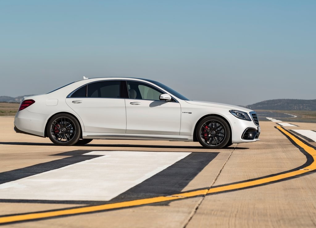 2018 - MERCEDES-AMG S 63, foto 30