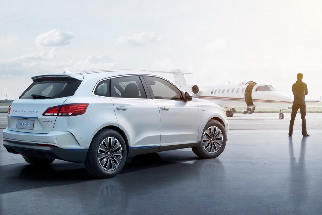 BORGWARD BXi7, foto 3