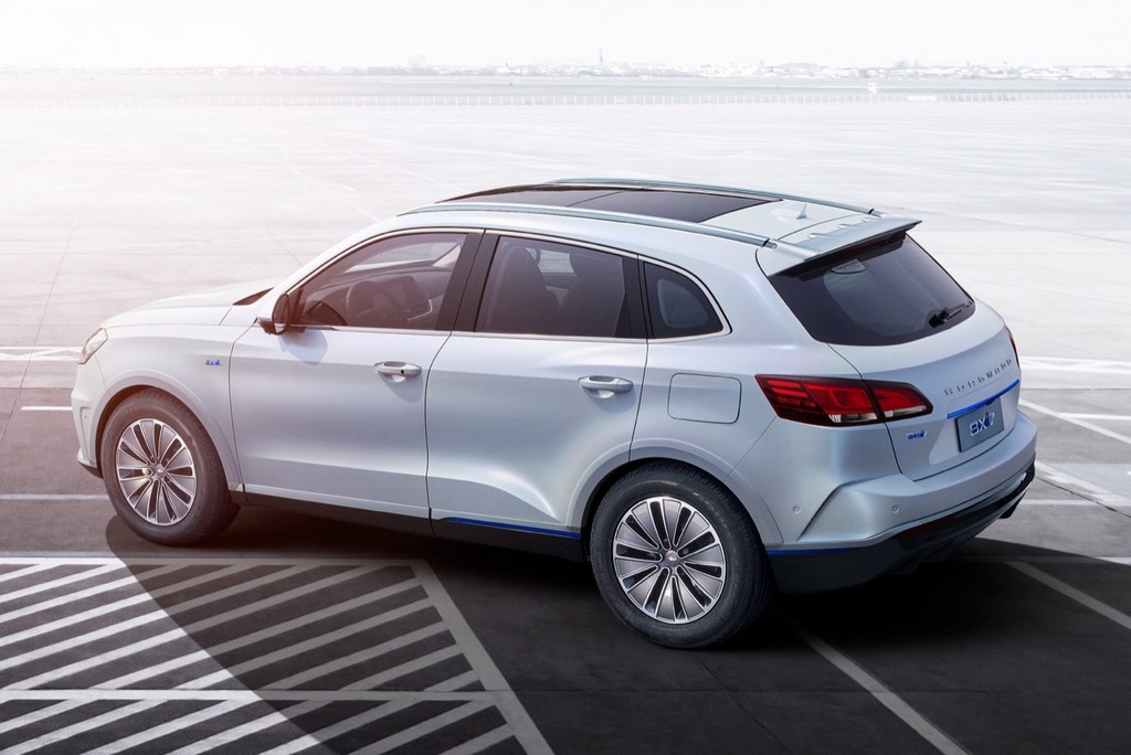 BORGWARD BXi7, foto 4