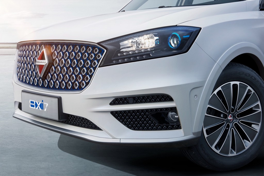 BORGWARD BXi7, foto 7