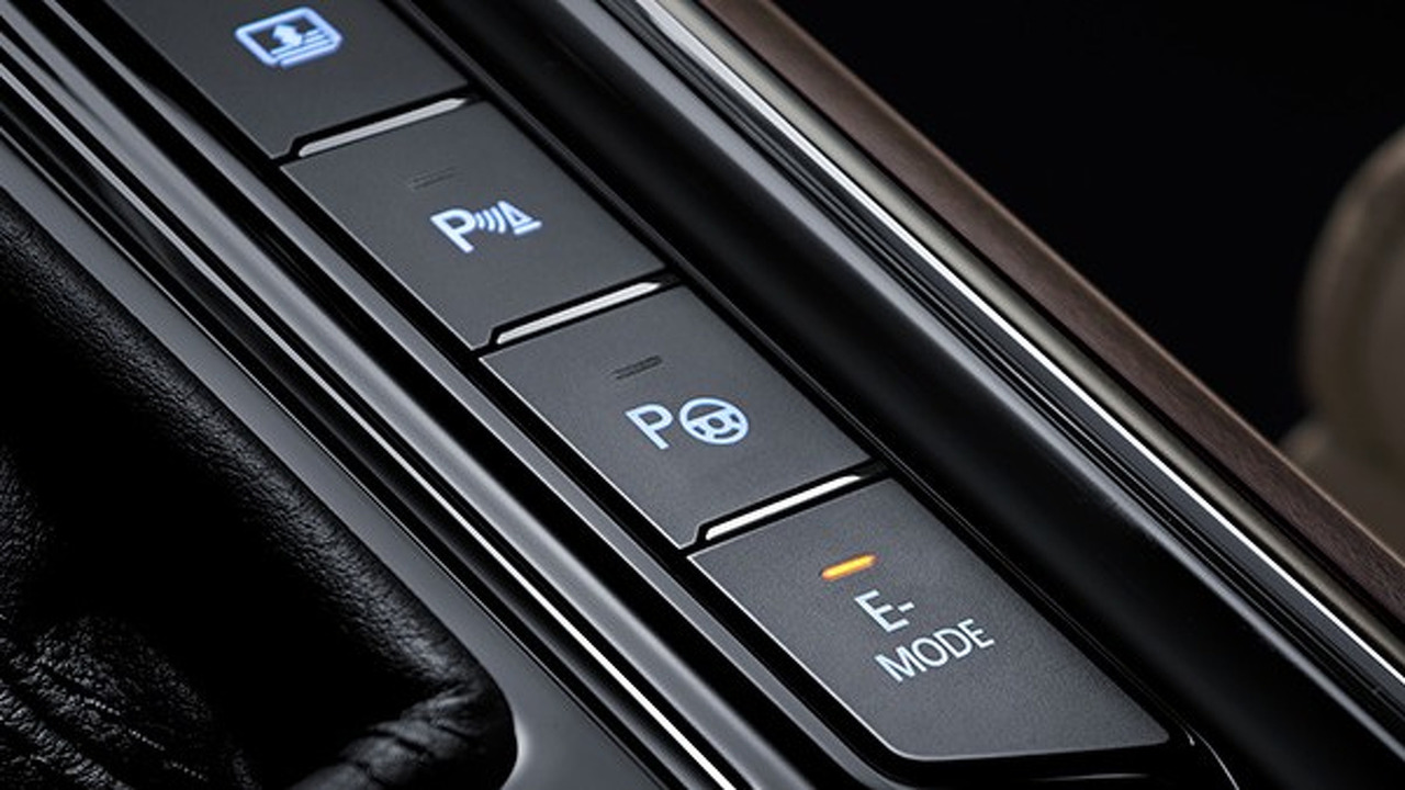 2017 - VOLKSWAGEN PHIDEON GTE, foto 23
