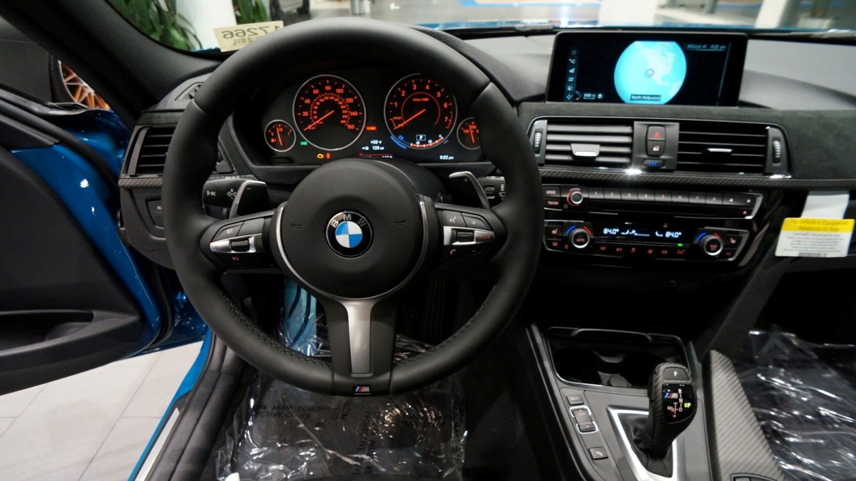 2017 - BMW 330i TOURING INDIVIDUAL LAGUNA SECA, foto 4