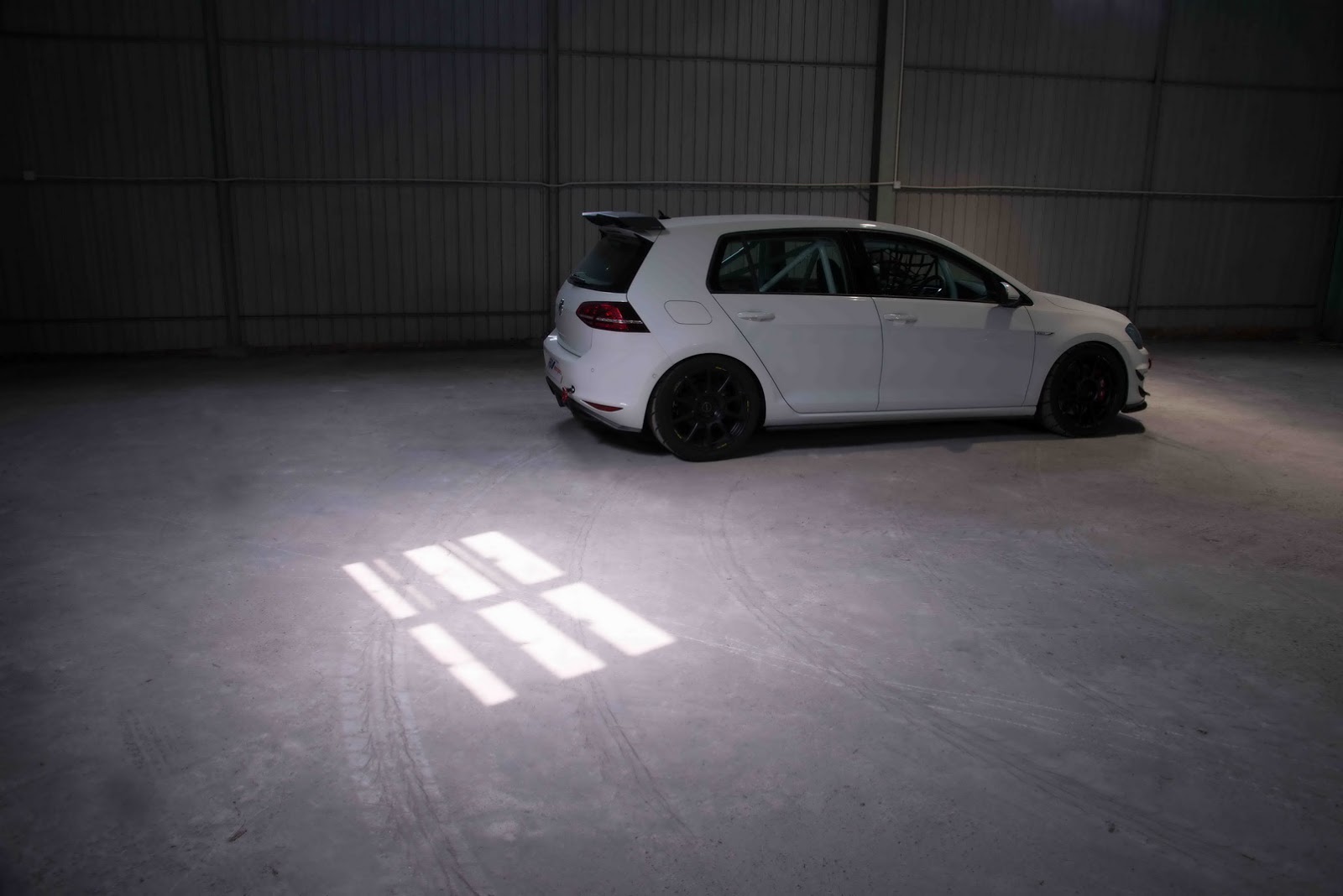 2017 - VOLKSWAGEN e-GOLF BY REVOZPORT, foto 4