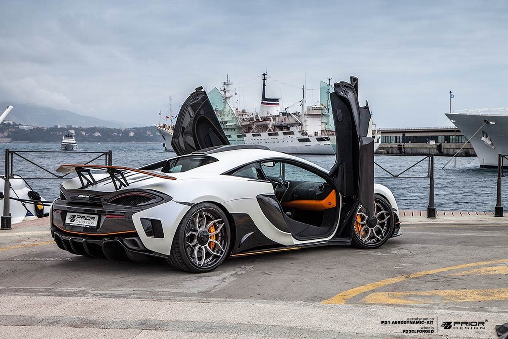 2017 - McLAREN 570S BY PRIOR DESIGN, foto 2