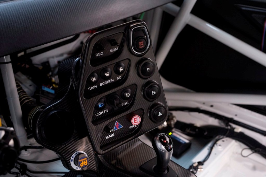 2018 - BMW M4 COUPE GT4, foto 6