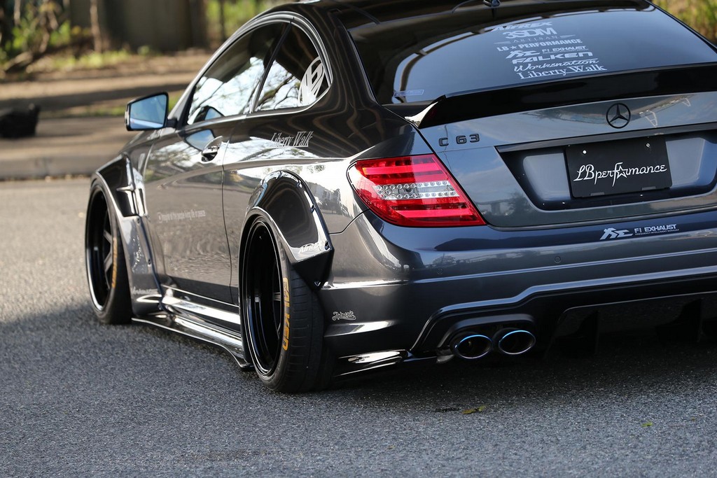 2017 - MERCEDES-AMG C 63 COUPE BY LIBERTY WALK, foto 6