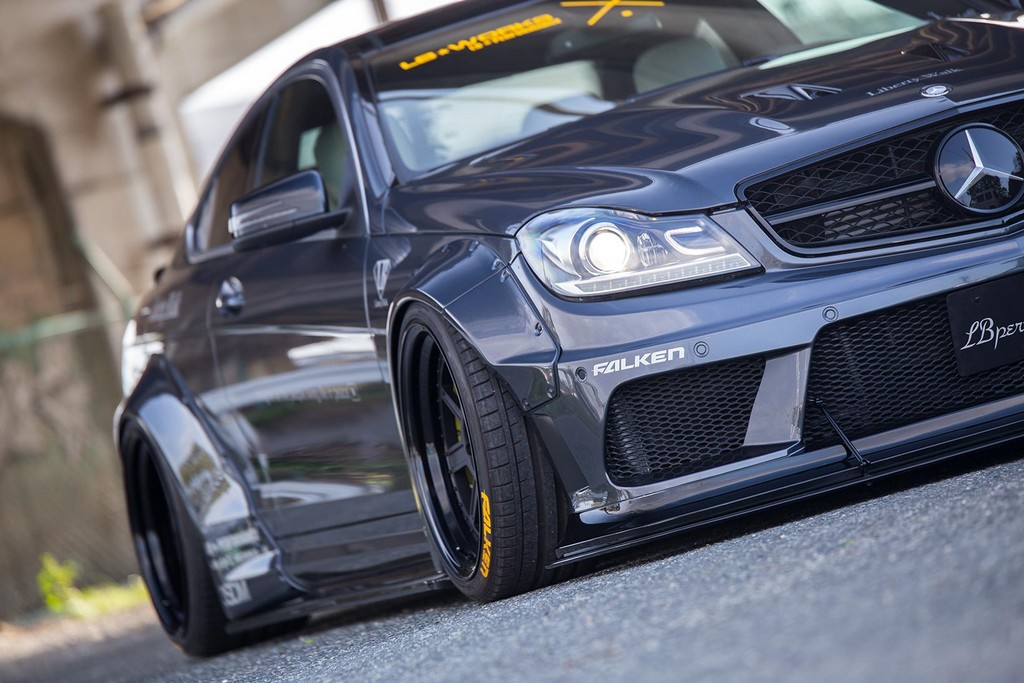 2017 - MERCEDES-AMG C 63 COUPE BY LIBERTY WALK, foto 7