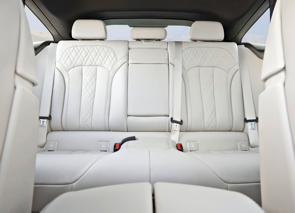 BMW 6 SERIES GRAN TURISMO, foto 89