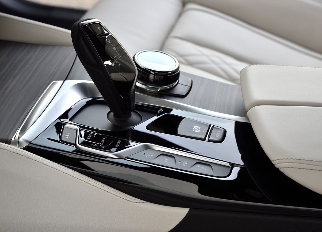 BMW 6 SERIES GRAN TURISMO, foto 91