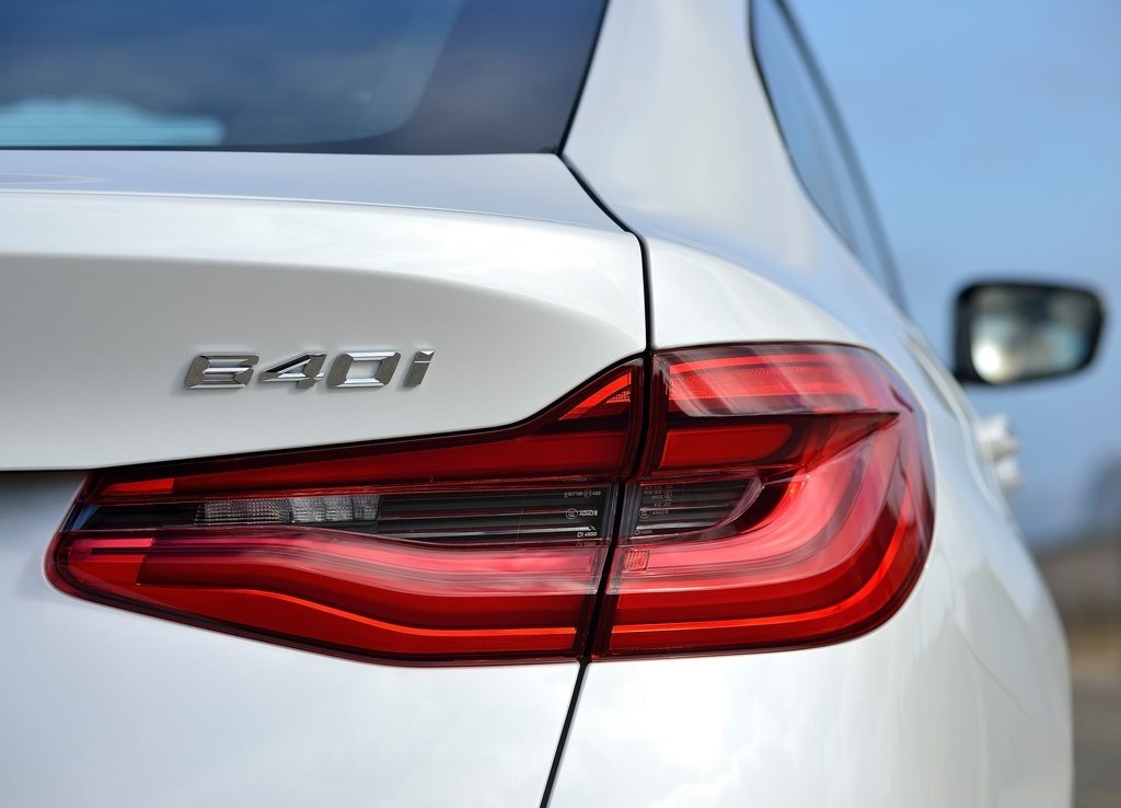 BMW 6 SERIES GRAN TURISMO, foto 105