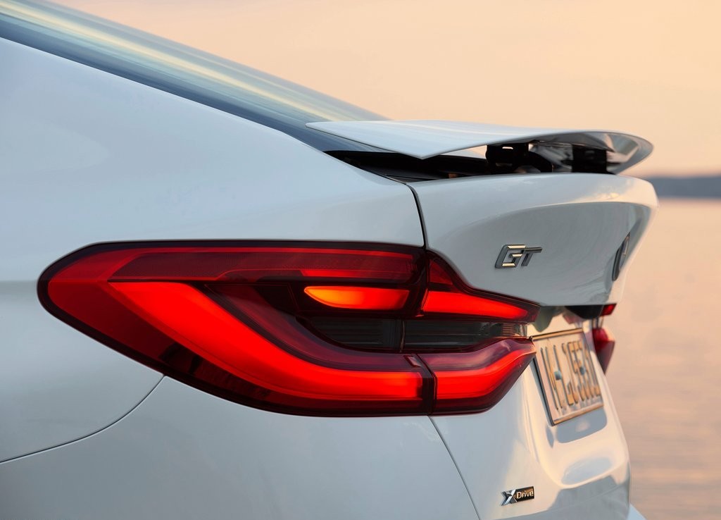 BMW 6 SERIES GRAN TURISMO, foto 110