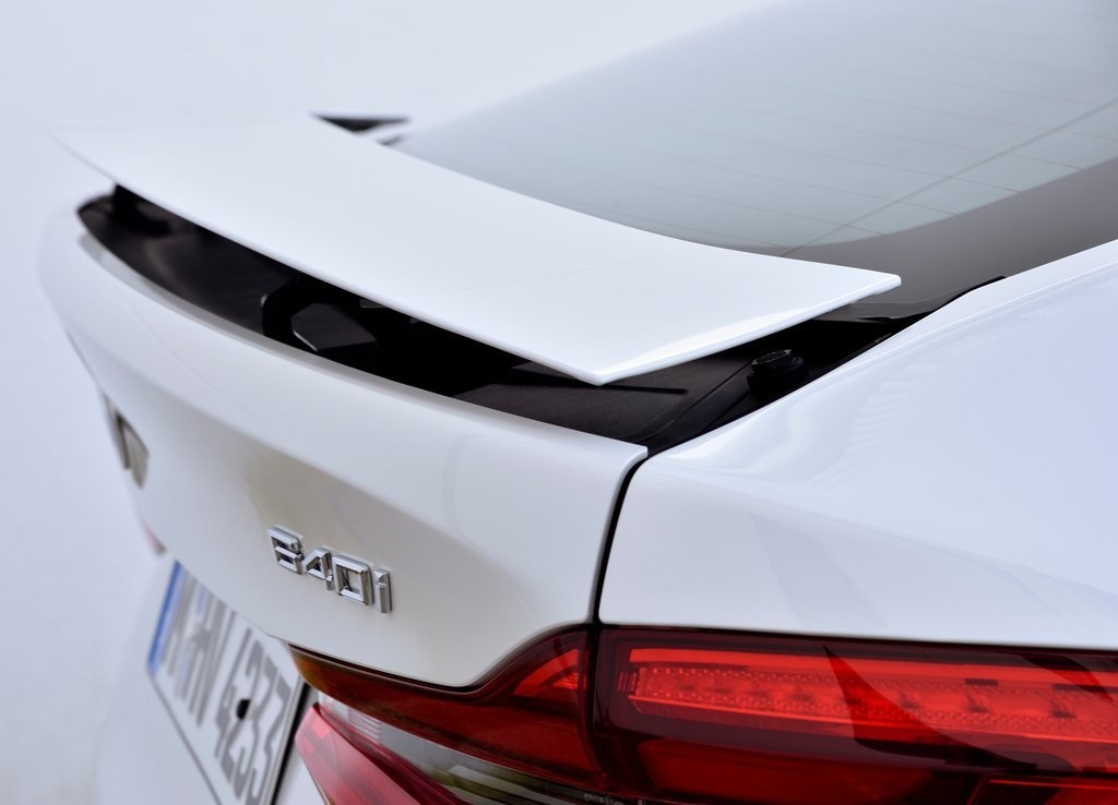 BMW 6 SERIES GRAN TURISMO, foto 112