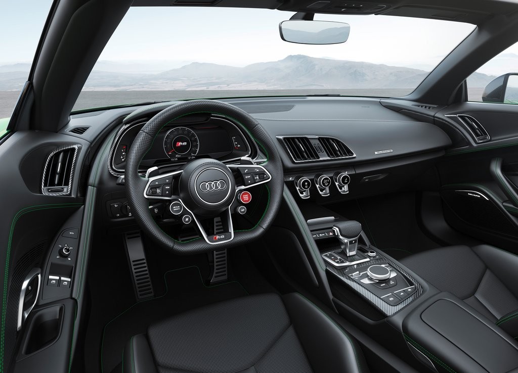 2018 - AUDI R8 SPYDER V10 PLUS, foto 9