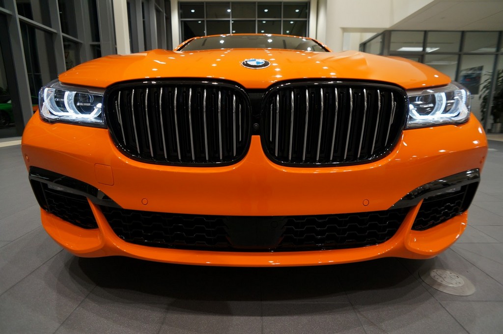 2017 - BMW 750i FIRE ORANGE INDIVIDUAL, foto 25