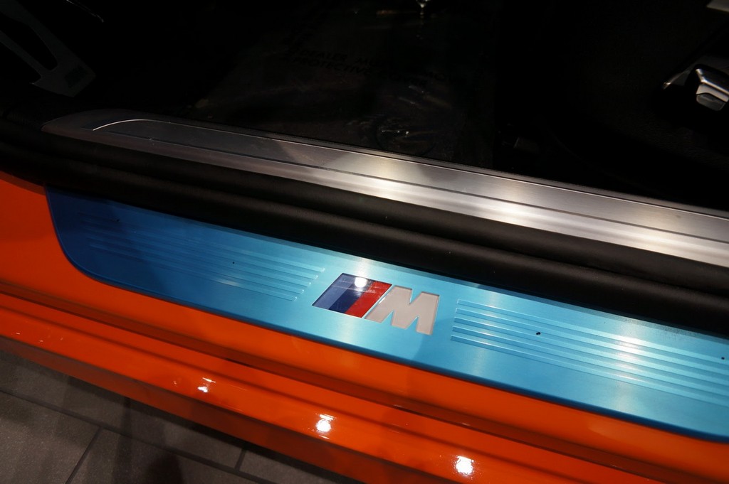 2017 - BMW 750i FIRE ORANGE INDIVIDUAL, foto 29