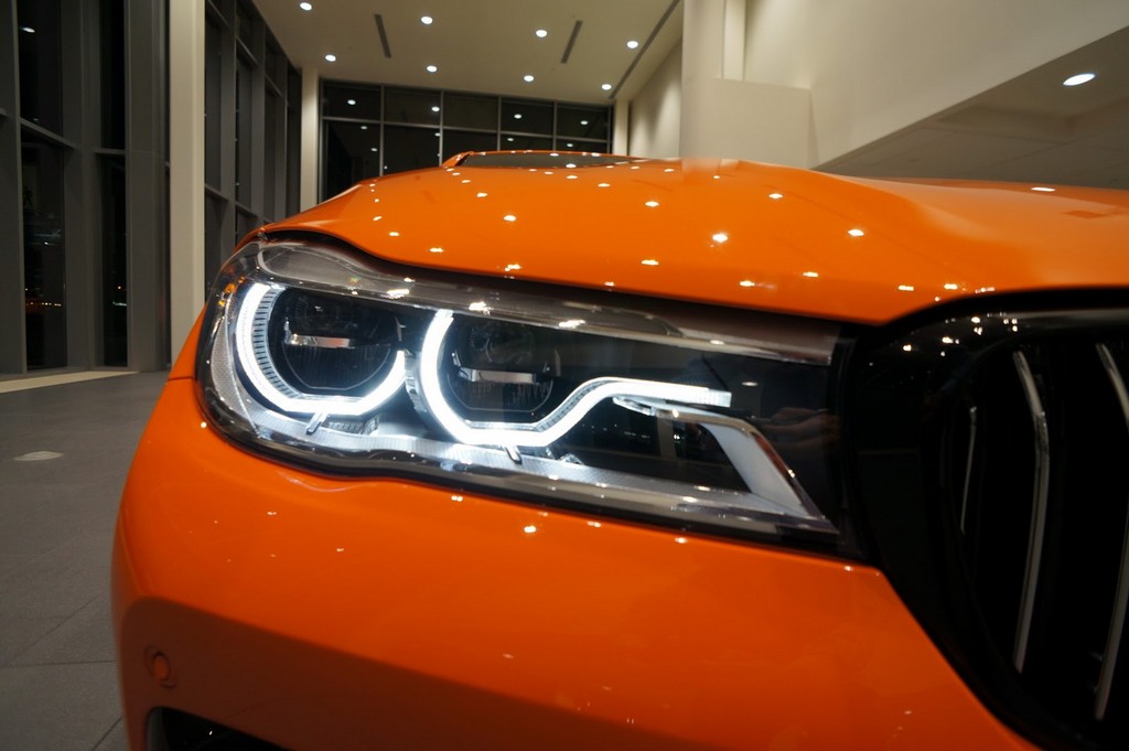 2017 - BMW 750i FIRE ORANGE INDIVIDUAL, foto 36