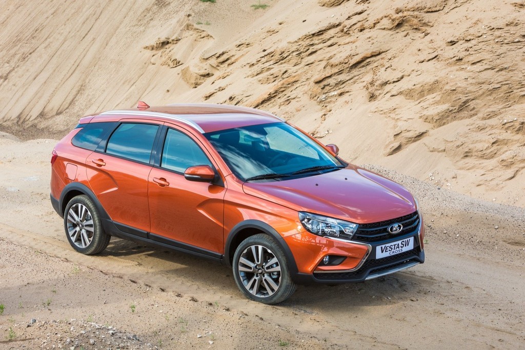 2017 - LADA VESTA SW & VESTA SW CROSS, foto 2