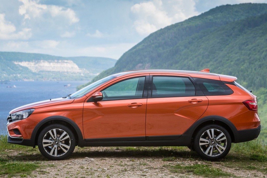 2017 - LADA VESTA SW & VESTA SW CROSS, foto 6