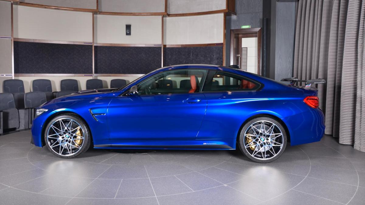 2017 - BMW M4 COUPE SAN MARINO BLUE BY ABU DHABI MOTORS, foto 4