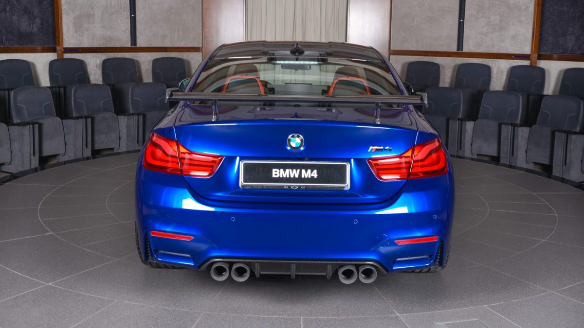 2017 - BMW M4 COUPE SAN MARINO BLUE BY ABU DHABI MOTORS, foto 5
