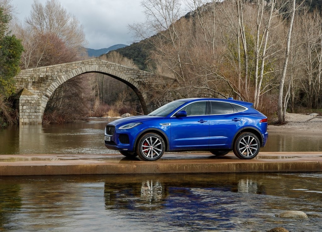 JAGUAR E-PACE, foto 16