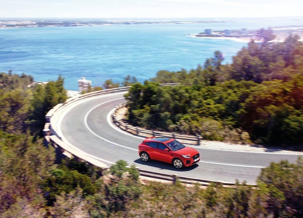 JAGUAR E-PACE, foto 30