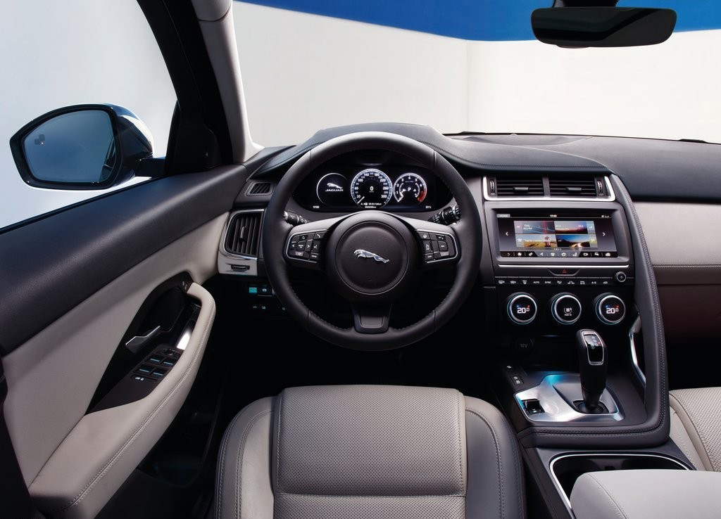 JAGUAR E-PACE, foto 139
