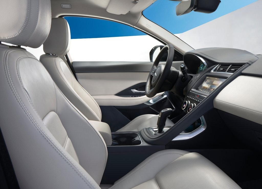 JAGUAR E-PACE, foto 145