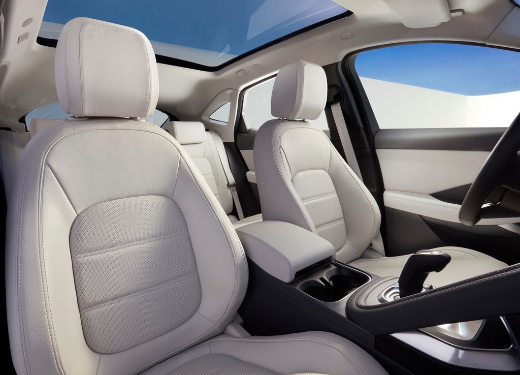 JAGUAR E-PACE, foto 146