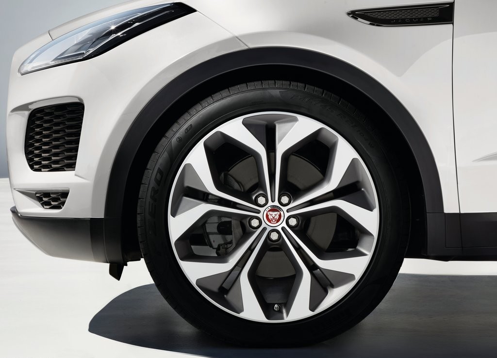 JAGUAR E-PACE, foto 173