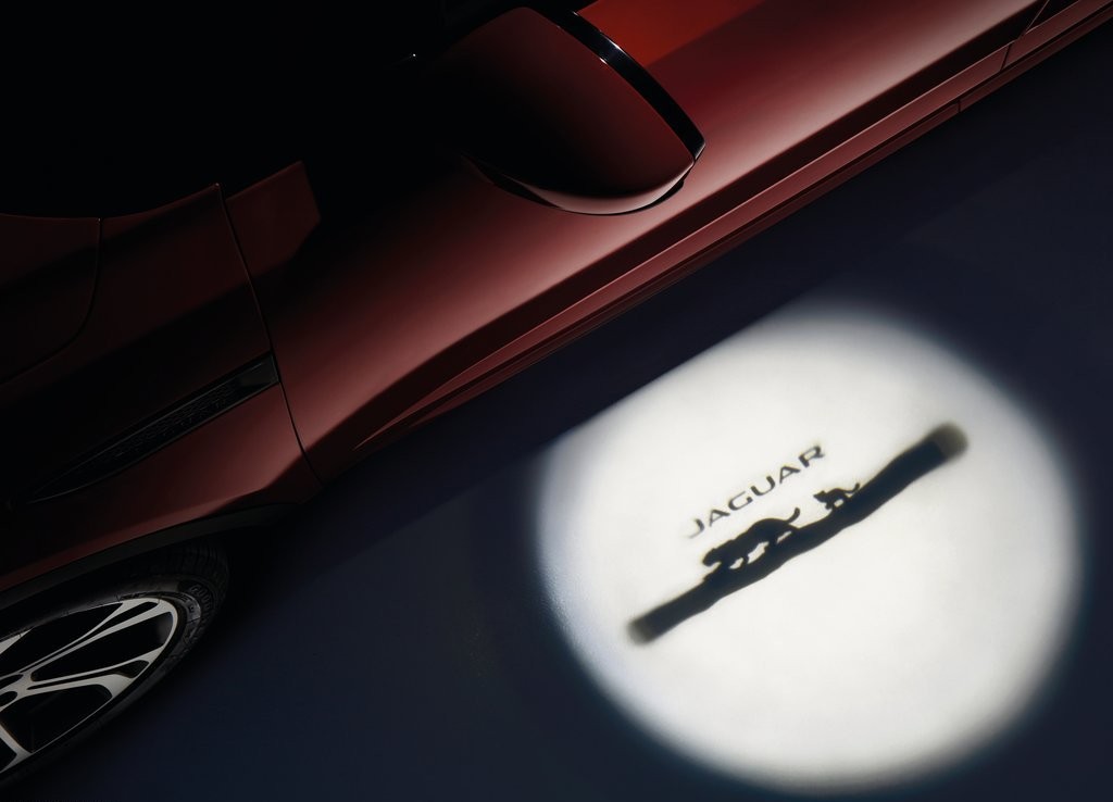 JAGUAR E-PACE, foto 192