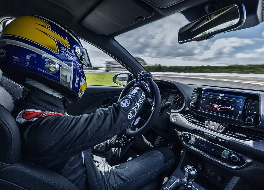 2018 - HYUNDAI i30 N, foto 19