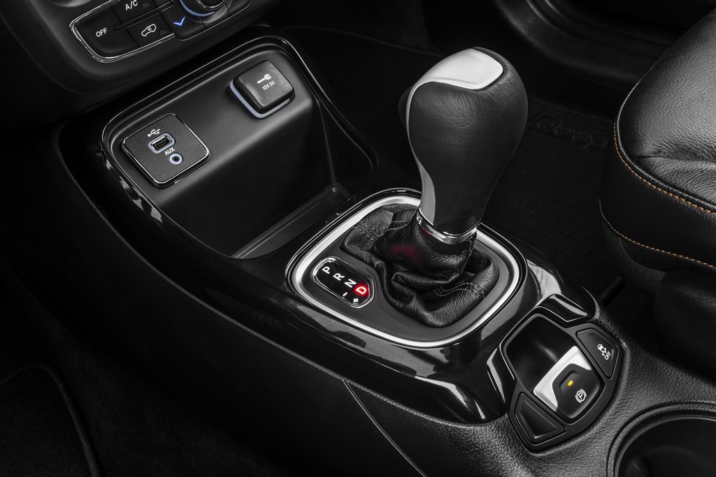 2018 - JEEP COMPASS LIMITED 2.0 FLEX, foto 23