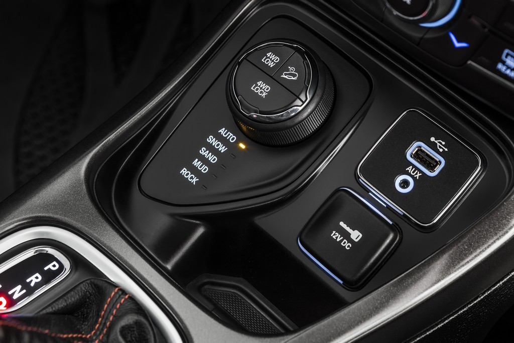 2018 - JEEP COMPASS TRAILHAWK 2.0 DIESEL 4X4, foto 49